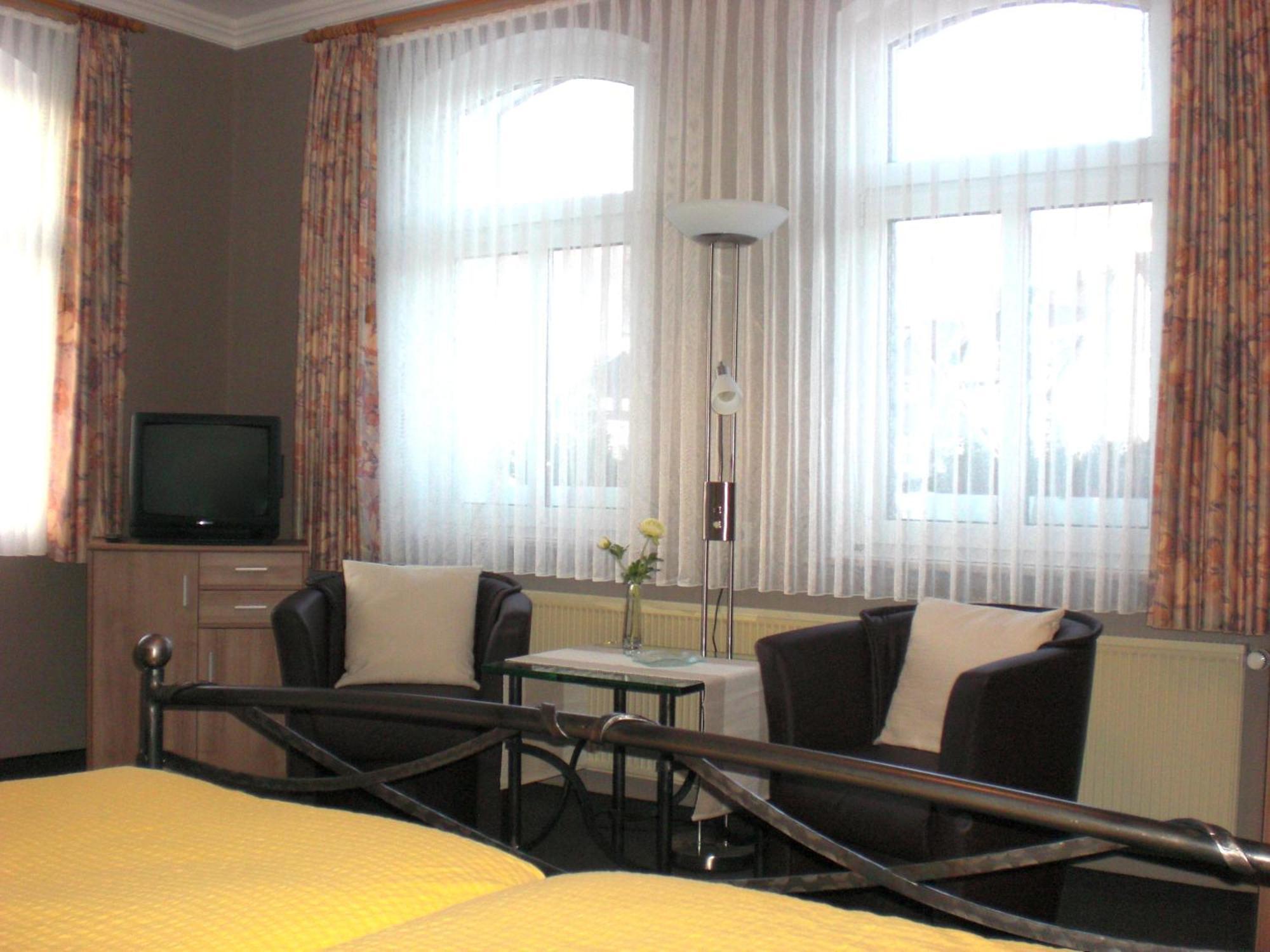 Pension Beste-Schnurbus Schmallenberg Δωμάτιο φωτογραφία